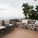 펜션 Moustafa Stone House *
