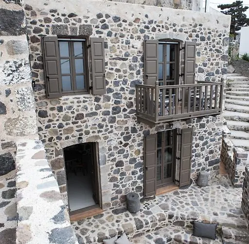 Moustafa Stone House بيت للعطل